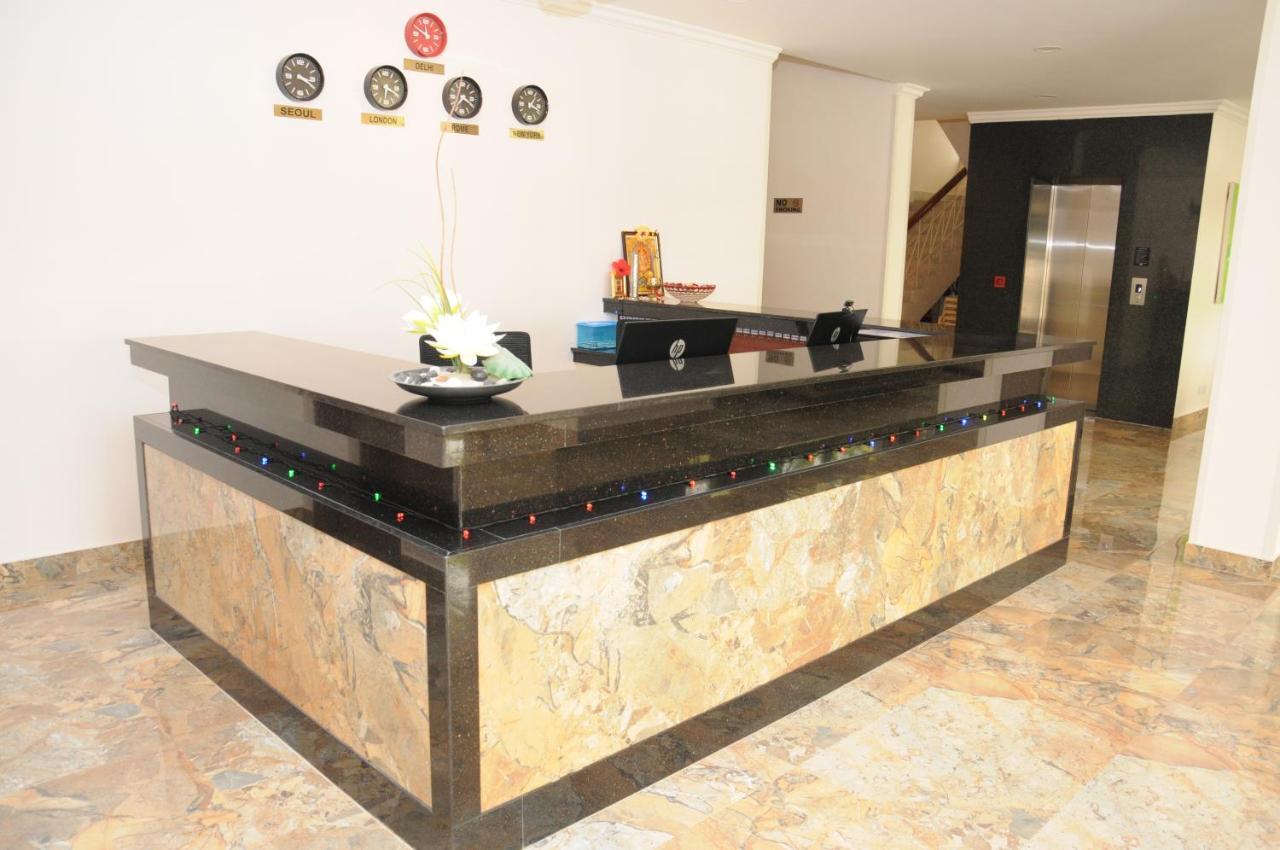 Sreeparthi Hotel Puttaparthi Kültér fotó